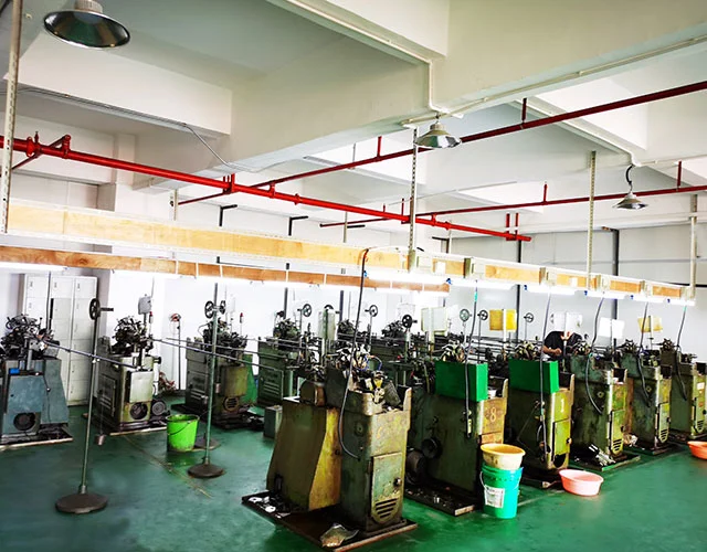 Rtench automatic lathe workshop